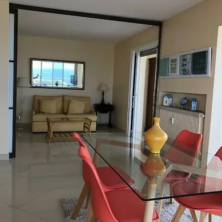 アパート Le Fourneau