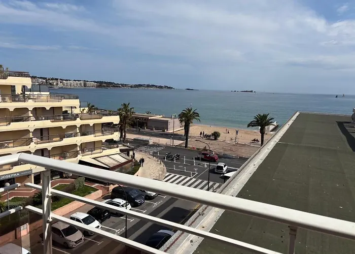 Le Fourneau شقة *